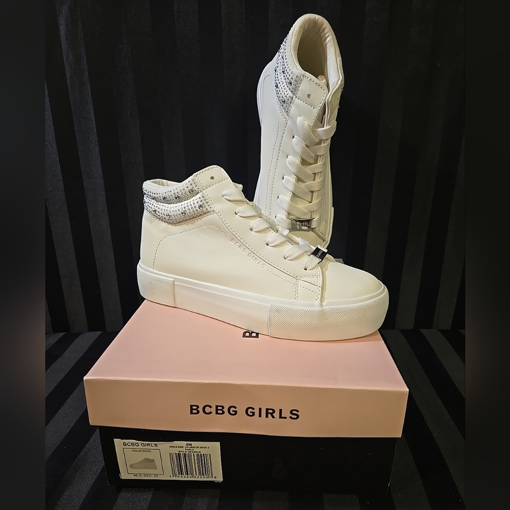 Flaws BCBGeneration Size 4 Big Girls Paola High Top Embellished White Sneakers